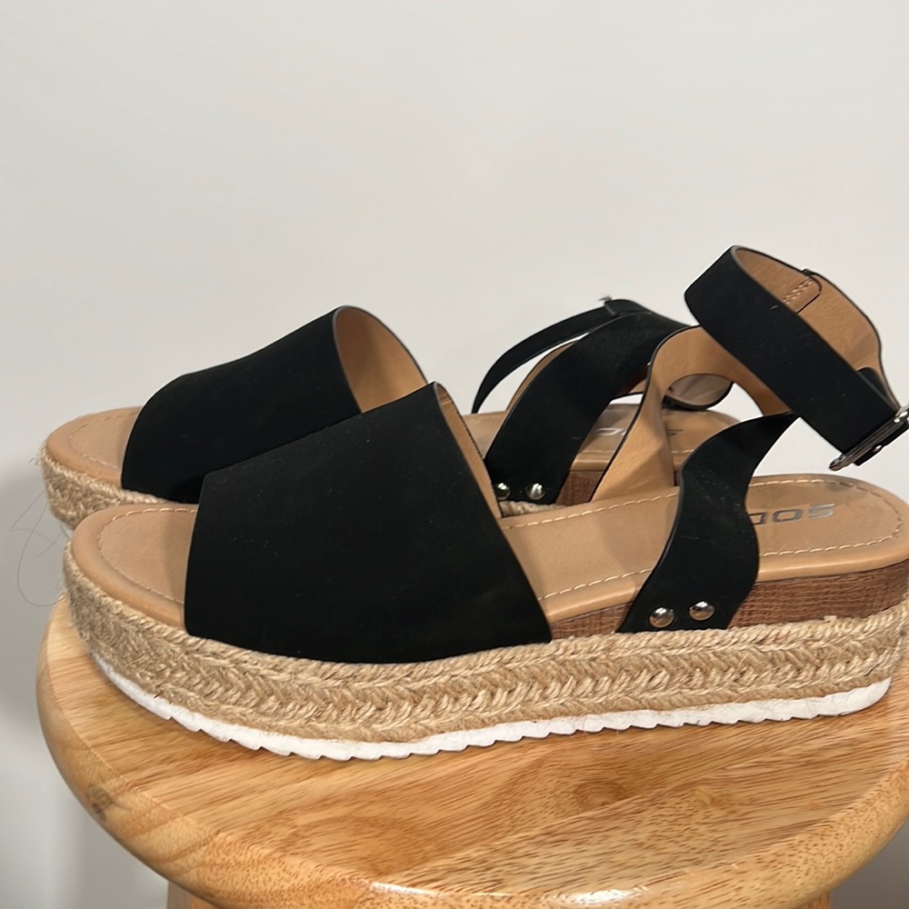 Summer sandals